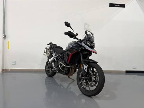 TRIUMPH TIGER 900 GT PRO TRIUMPH TIGER 900 GT PRO